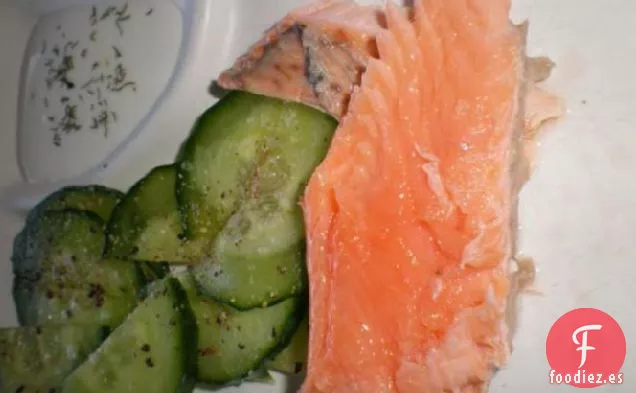 Ensalada De Salmón Con Pepino