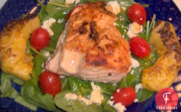 Ensalada de Espinacas y Salmón a la Parrilla