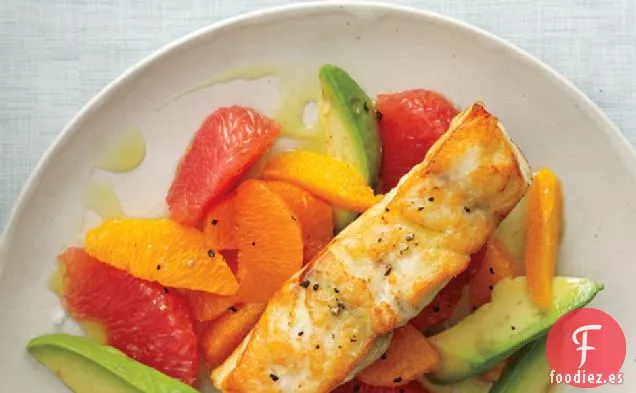 Lubina Asada En Sartén Con Aceite De Cítricos Y Aguacate