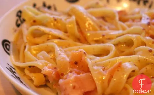 Fettuccine de Salmón Ahumado a Limón