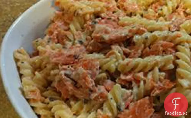 Pasta con Queso Alfredo con Salmón