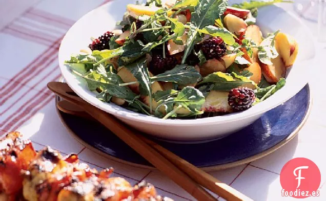 Ensalada de Frutas de Verano con Rúcula y Almendras