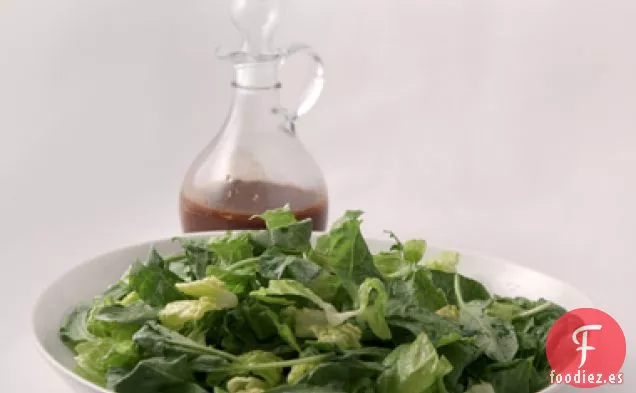 Ensalada Romana Y Rúcula Con Aderezo De Ajo Asado