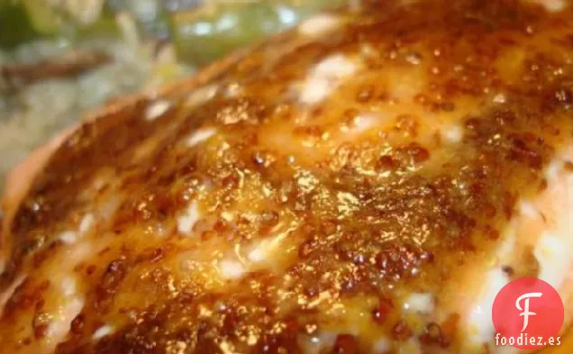 Filetes de Salmón Glaseados Con Mostaza Dulce