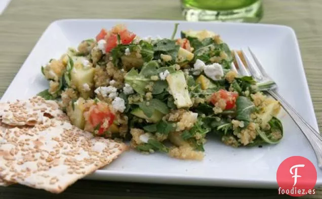 Ensalada De Quinua Con Rúcula Y Queso Feta