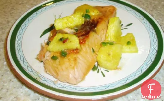 Salmón Glaseado De Arce Con Piña