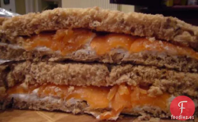 Molinetes de Salmón y Queso Crema