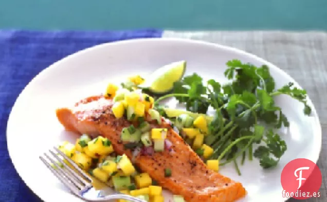 Salmón con Salsa de Mango