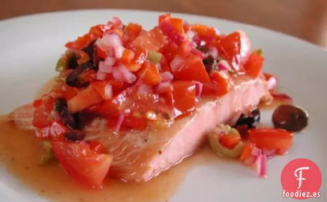 Salmón Al Horno Con Salsa De Aceitunas Negras