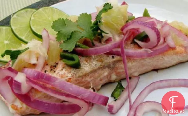 Salmón Asado Con Salsa De Lima