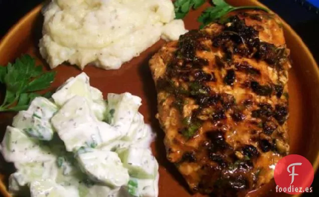 Salmón A La Parrilla Con Ensalada De Pepino (Australia)
