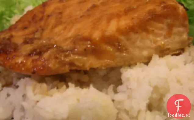 Salmón Glaseado con Miel y Soja de Mika's