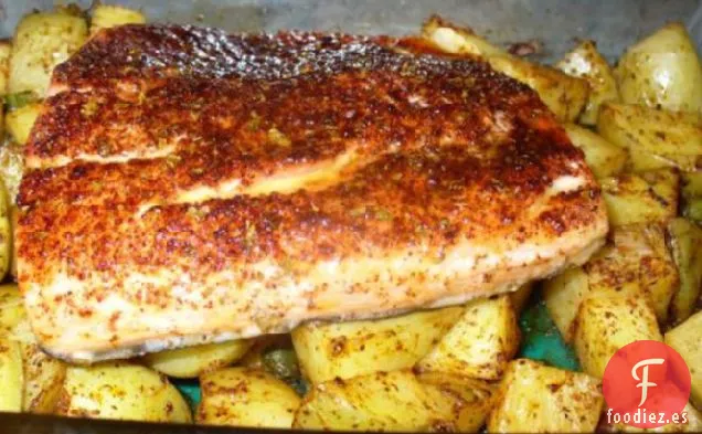 Salmón Con Costra De Chile Y Patatas Asadas