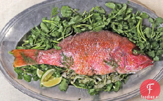 Pescado Entero Asado con Hinojo