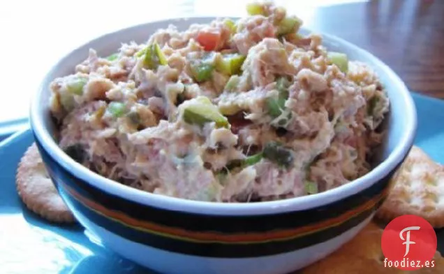 Ensalada Ligera De Atún, Estilo Perrito Caliente de Chicago (Más O Menos)