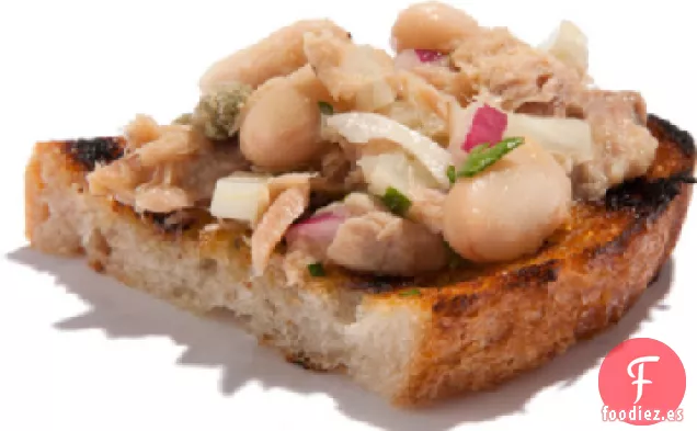 Bruschetta de Atún y Frijoles Cannellini