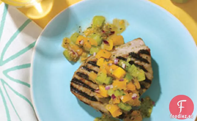 Atún a la Parrilla Picante con Salsa de Jardín