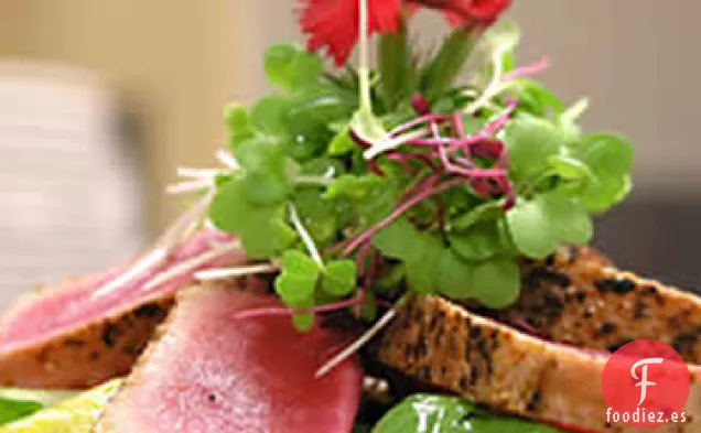 Ensalada de Atún, Remolacha Bebé y Berros a la Sartén con Vinagreta de Jengibre