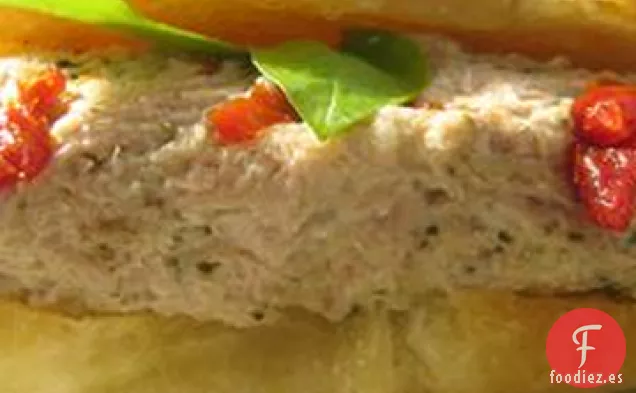 Ensalada de Atún al Pesto con Tomates Secados al Sol