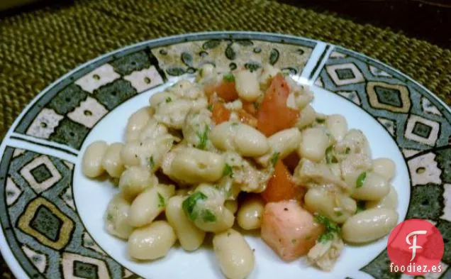 Ensalada de Frijoles Blancos, Atún y Tomate