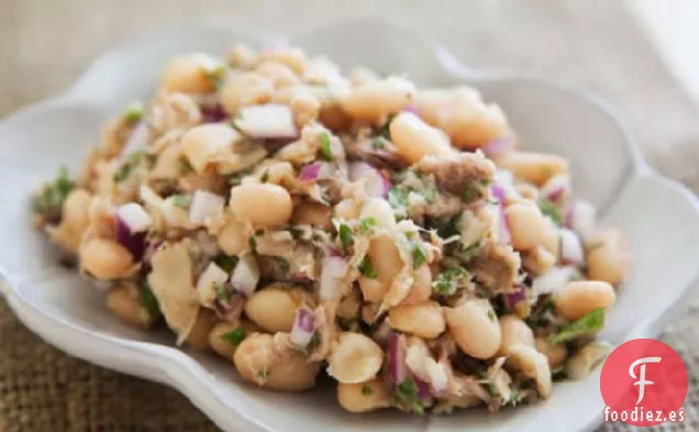 Ensalada de Frijoles Blancos y Atún