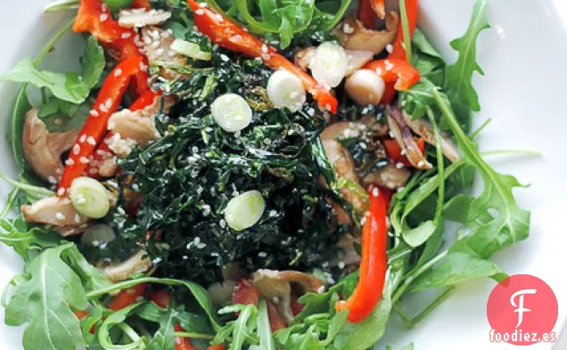 Setas Shiitake, Pimiento Rojo Y Algas Crujientes