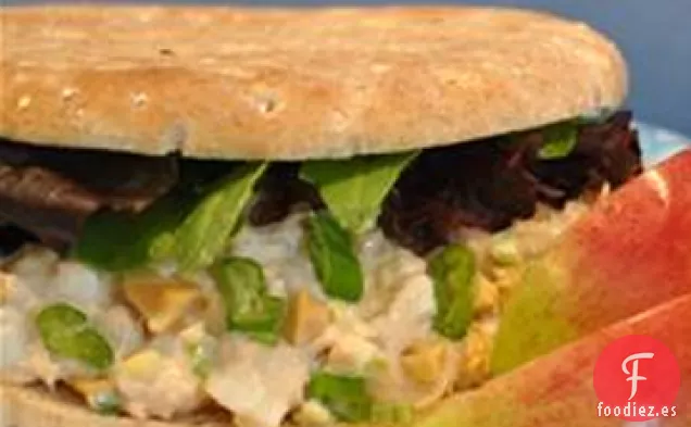 Sándwiches de Atún con Nueces