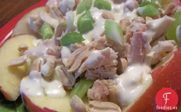 Ensalada de Manzana y Maní con Atún