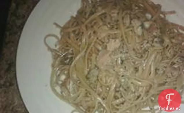 Espaguetis con Salsa de Almejas Blancas