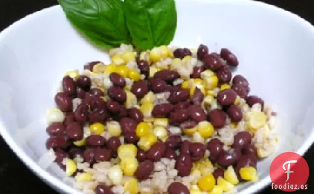 Ensalada de Frijoles Negros y Arroz