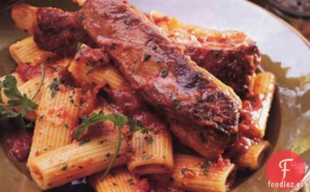 Costillas cocidas con Rigatoni