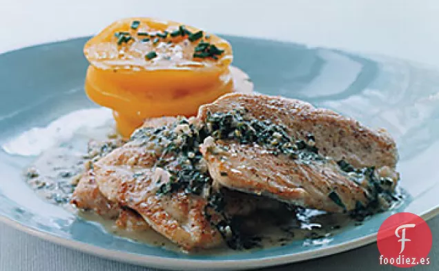 Pollo a la Sartén con Salsa de Mantequilla de Estragón