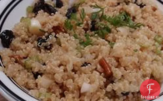 Ensalada de Quinua con Frutas Secas y Nueces