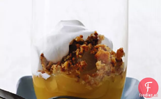 Compota de Manzana con Migas de Nuez de Mantequilla