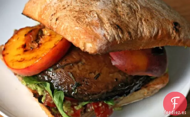 Cena de esta Noche: Portobello a la Parrilla y Sándwich de Melocotón