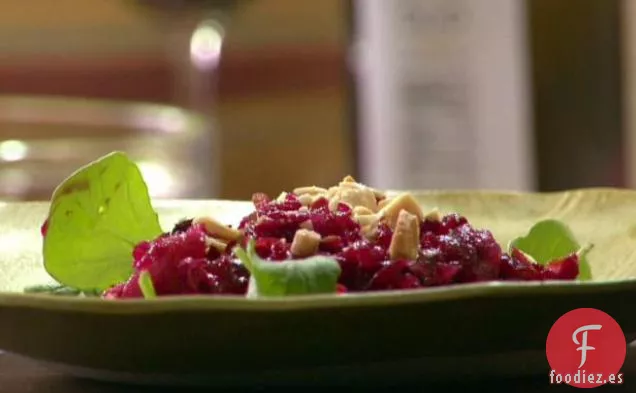 Ensalada de Remolacha Asada con Peras y Almendras Marcona