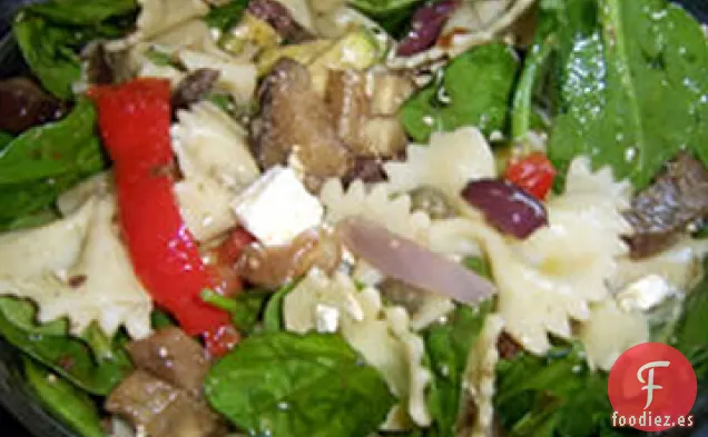 Ensalada de Pasta Griega con Verduras Asadas y Queso Feta