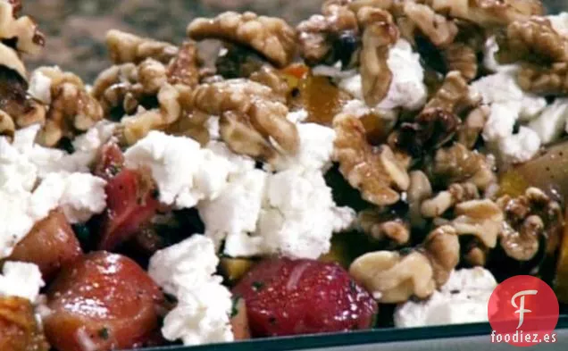 Ensalada de Remolacha Asada con Nueces Confitadas