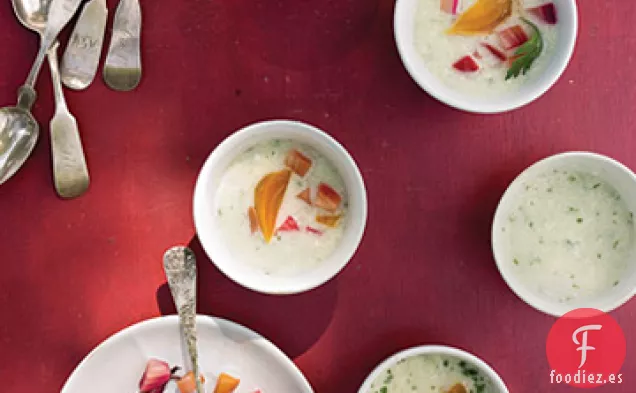 Sopa de Pepino Fría con Remolacha Asada
