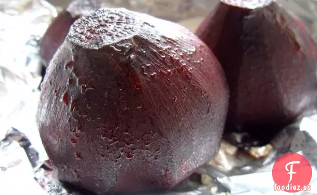 Remolachas Asadas y Hojas de Remolacha Salteadas