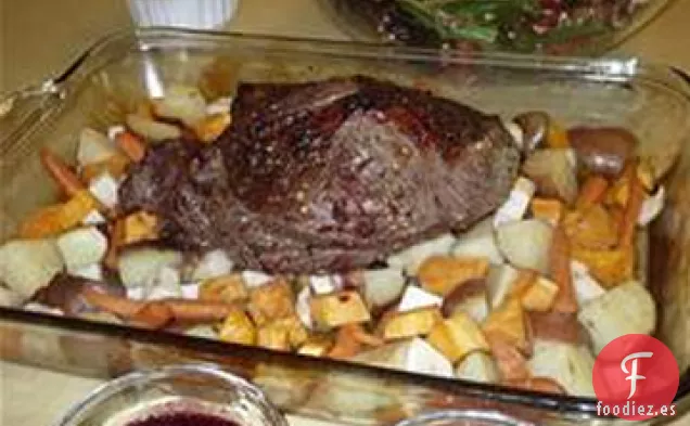 Cordero Asado con Tubérculos