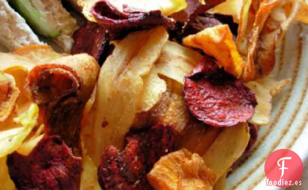 Patatas Fritas de Remolacha, Zanahoria y Chirivía Con Flor De Sal