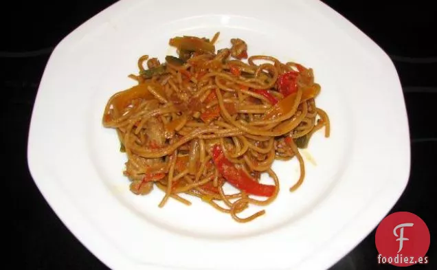 Sopa de Fideos y Cerdo al estilo Chino