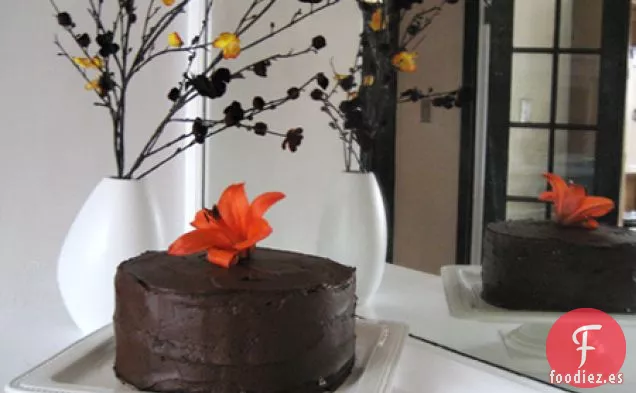 Pastel De Remolacha De Chocolate Con Glaseado De Queso Crema De Chocolate