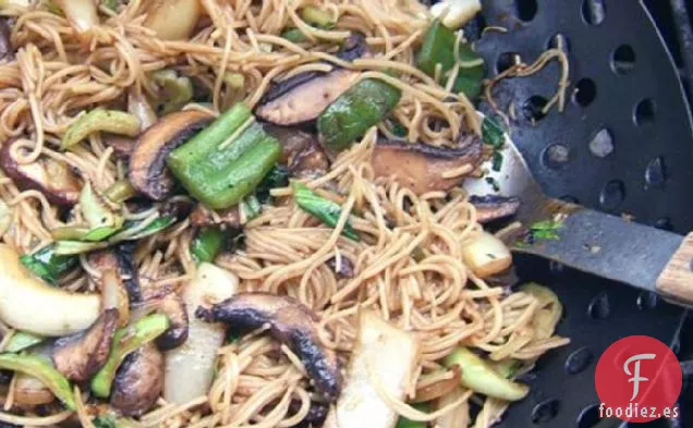 Lo Mein de Verduras a la Parrilla al Wok