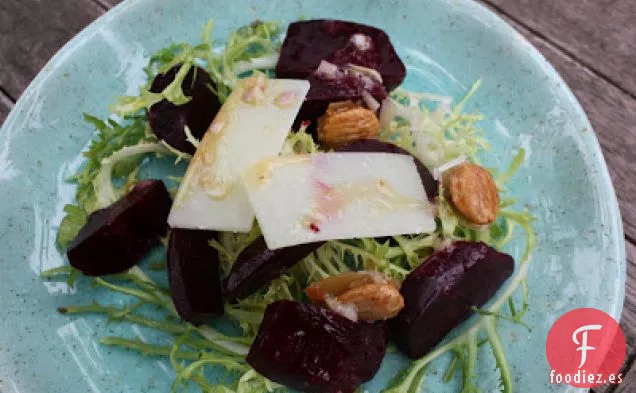 Ensalada De Remolacha Con Almendras Marcona Confitadas