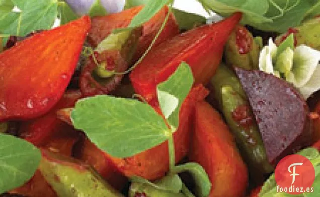 Ensalada De Remolacha Bebé Con Guisantes De Azúcar