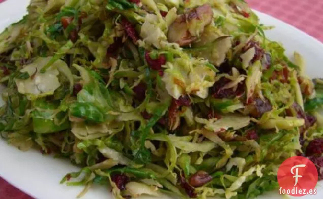 Coles de Bruselas de Alton Brown Con Nueces y Arándanos