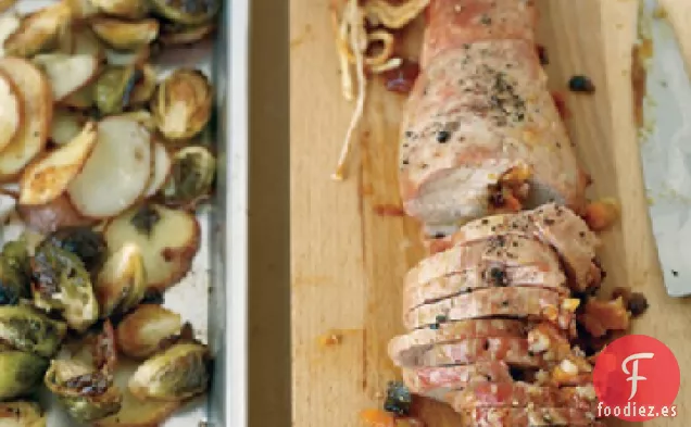 Cerdo Relleno de Albaricoque con Patatas y Coles de Bruselas