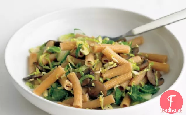 Pasta de Trigo Integral con Coles de Bruselas y Champiñones